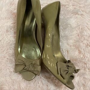 Beige Patent leather